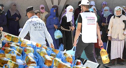 توزيع 400 قفة على المعوزين والمحتاجين بالدرويش 