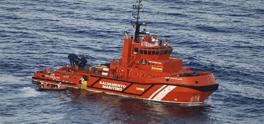 بالفيديو.. البحرية الإسبانية تنقذ 7 "حراكة" قاصرين كانوا على متن قارب مطاطي بالفيديو.. البحرية الإسبانية تنقذ 7 "حراكة" قاصرين كانوا على متن قارب مطاطي