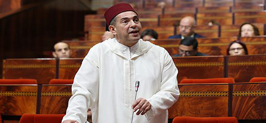 أمزازي يكشف عدد الطلبة الذين استفادوا من المنح الجامعية خلال الموسم الجاري أمزازي يكشف عدد الطلبة الذين استفادوا من المنح الجامعية خلال الموسم الجاري