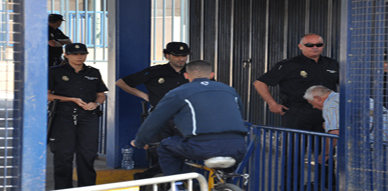 مصالح الأمن الوطني بالمعبر الحدودي الوهمي باب مليلية تعتقل إسبانية بتهمة التهجير السري مصالح الأمن الوطني بالمعبر الحدودي الوهمي باب مليلية تعتقل إسبانية بتهمة التهجير السري