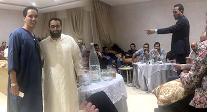 قيادات من البام تزور بغداد أزعوم وتطالبه بالتراجع عن إستقالته من حزب الأصالة والمعاصرة قيادات من البام تزور بغداد أزعوم وتطالبه بالتراجع عن إستقالته من حزب الأصالة والمعاصرة