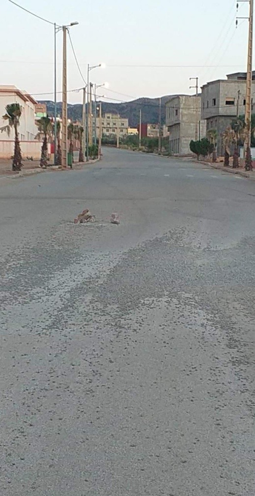 بالصور.. حفرة وسط الشارع العام بجماعة الكبداني تربك حركة السير والجولان بالصور.. حفرة وسط الشارع العام بجماعة الكبداني تربك حركة السير والجولان