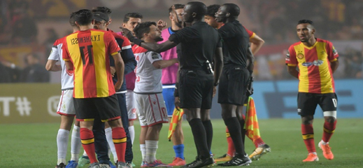 الكاف يعقد اجتماعا طارئا للنظر في مهزلة نهائي الوداد والترجي الكاف يعقد اجتماعا طارئا للنظر في مهزلة نهائي الوداد والترجي