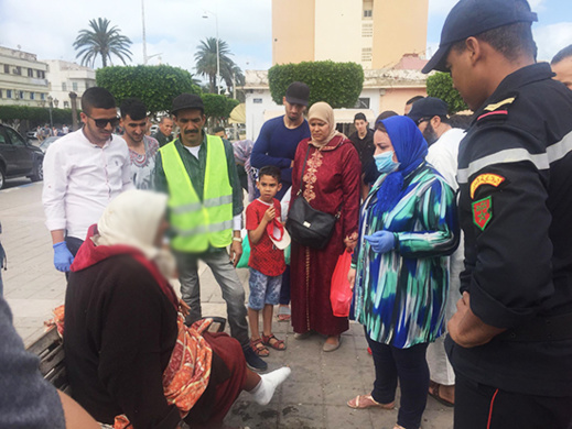 نشطاء يطلقون نداء لإنقاذ متشردة بالناظور تعاني من التدويد الجلدي والتعفنات نشطاء يطلقون نداء لإنقاذ متشردة بالناظور تعاني من التدويد الجلدي والتعفنات