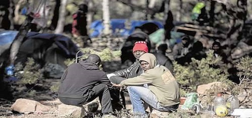 هيئة حقوقية: المخيمات المنصوبة بغابات الناظور أصبحت أكثر فتكا بالمهاجرين وليس من حقهم أن يمرضوا