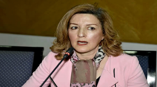 مينة أحكيم ترفض اتهامات أطباء العيون وتؤكد على قانونية أخذ المبصاريين للقياس مينة أحكيم ترفض اتهامات أطباء العيون وتؤكد على قانونية أخذ المبصاريين للقياس