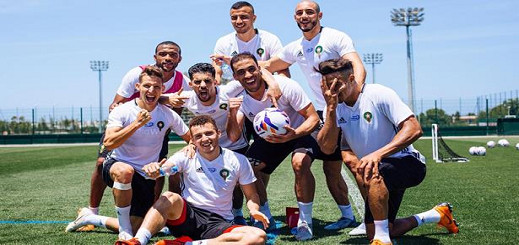 مهاجم المنتخب الوطني المغربي يغادر معسكر "الأسود" والجامعة تتدخل مهاجم المنتخب الوطني المغربي يغادر معسكر "الأسود" والجامعة تتدخل
