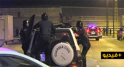 بالفيديو.. الشرطة الإسبانية توقف 40 مهاجرا مغربيا معظهم قاصرين لهذا السبب