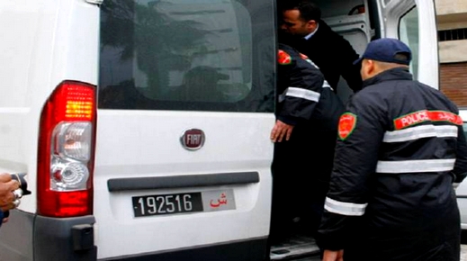 ضبطت لديهم كميات من الكوكايين.. متابعة مفتش شرطة بالناظور ومروج للمخدرات القوية في حالة اعتقال ضبطت لديهم كميات من الكوكايين.. متابعة مفتش شرطة بالناظور ومروج للمخدرات القوية في حالة اعتقال