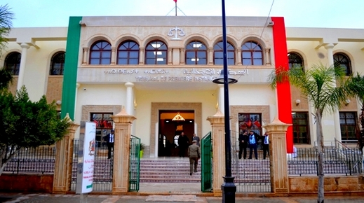 ابتدائية الدريوش تضرب بيد من حديد.. 50 سنة لـ9 متورطين في شبكة لحيازة وترويج المخدرات والقرقوبي ابتدائية الدريوش تضرب بيد من حديد.. 50 سنة لـ9 متورطين في شبكة لحيازة وترويج المخدرات والقرقوبي