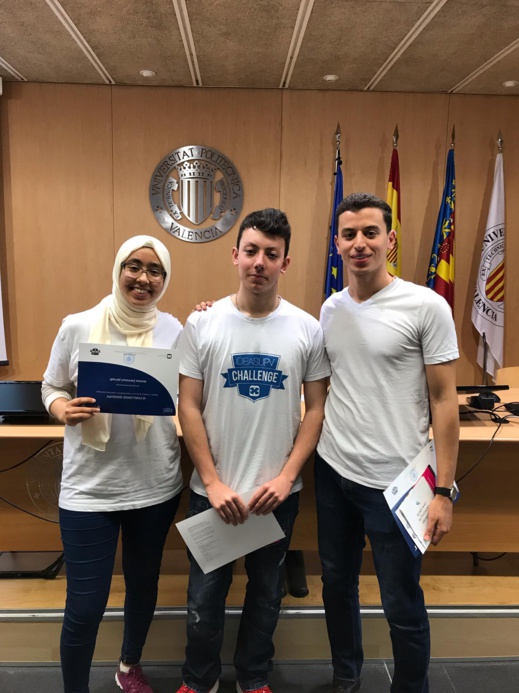 هذا ما قاله الفائز في المسابقة العالمية "أيمن برغدوش" عن دعم الناظوريين في حوار شيق مع ناظورسيتي هذا ما قاله الفائز في المسابقة العالمية "أيمن برغدوش" عن دعم الناظوريين في حوار شيق مع ناظورسيتي