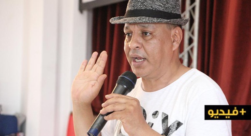 عبد الله ديدان ينفي في لقاء تأطيري بالناظور ندمه على الأعمال الفنية التي شارك فيها عبد الله ديدان ينفي في لقاء تأطيري بالناظور ندمه على الأعمال الفنية التي شارك فيها