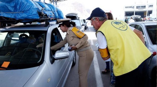 هذا ما أعدته الحكومة لاستقبال الجالية المقيمة بالخارج في اطار عملية مرحبا هذا ما أعدته الحكومة لاستقبال الجالية المقيمة بالخارج في اطار عملية مرحبا