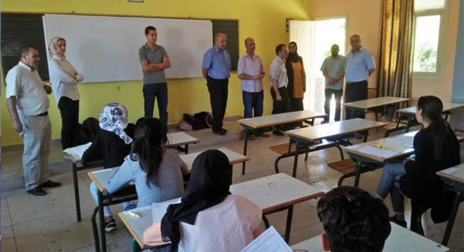 مديرة التعليم بالناظور تتفقد أجواء امتحانات نيل شهادة الاعدادي بإعدادية الخوارزمي مديرة التعليم بالناظور تتفقد أجواء امتحانات نيل شهادة الاعدادي بإعدادية الخوارزمي