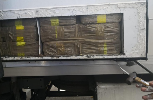 شرطة الميناء المتوسطي تجهض محاولة تهريب 270 كلغ من مخدر الشيرا شرطة الميناء المتوسطي تجهض محاولة تهريب 270 كلغ من مخدر الشيرا