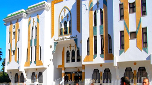 ابتدائية الحسيمة تدين متهمين بالتسول بالسجن والغرامة ابتدائية الحسيمة تدين متهمين بالتسول بالسجن والغرامة