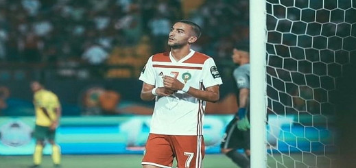 بالفيديو.. لهذا السبب نشب خلاف بين حكيم زياش مع حكم مباراة جنوب إفريقيا بالفيديو.. لهذا السبب نشب خلاف بين حكيم زياش مع حكم مباراة جنوب إفريقيا