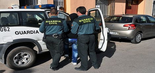 اعتقال  قائد للحرس المدني بالجنوب الإسباني بعد إكتشاف تورطه مع تجار الحشيش