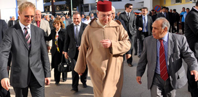 مجموعة الصداقة المغربية البلجيكية تشرف على عملية ختان 120 طفلا معوزا بالمستشفى الحسني بالناظور مجموعة الصداقة المغربية البلجيكية تشرف على عملية ختان 120 طفلا معوزا بالمستشفى الحسني بالناظور