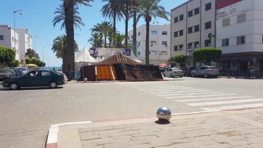 هكذا تتحايل الجمعيات على القانون لتنظيم معارض مدرة للربح في مركز مدينة الناظور هكذا تتحايل الجمعيات على القانون لتنظيم معارض مدرة للربح في مركز مدينة الناظور