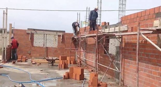 منتخبون بالناظور يسارعون الزمن لإنهاء ملفات التعمير قبل تدخل وزارة لفتيت منتخبون بالناظور يسارعون الزمن لإنهاء ملفات التعمير قبل تدخل وزارة لفتيت