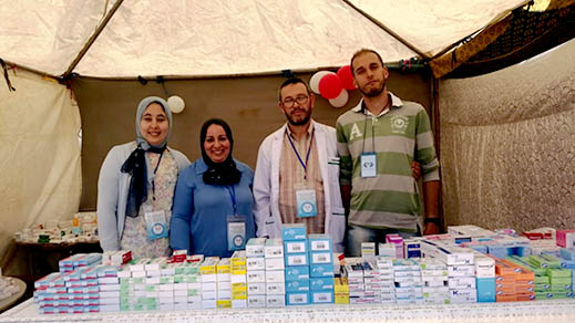 أزيد من 300 مستفيد من قافلة طبية متعددة التخصصات بجماعة بني شيكر أزيد من 300 مستفيد من قافلة طبية متعددة التخصصات بجماعة بني شيكر
