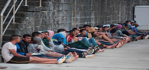 تقرير: حالة الغضب بين الشباب المغاربة لا تبشر بالخير.. و71 بالمئة منهم يرغبون في الهجرة تقرير: حالة الغضب بين الشباب المغاربة لا تبشر بالخير.. و71 بالمئة منهم يرغبون في الهجرة