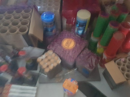 حجز سيارة مرقمة بفرنسا على متنها هذه المواد المحظورة بمعبر بني أنصار حجز سيارة مرقمة بفرنسا على متنها هذه المواد المحظورة بمعبر بني أنصار