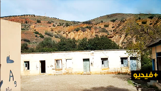 بالفيديو.. إهمال يطال إحدى أقدم المدراس الإبتدائية بتمسمان بالفيديو.. إهمال يطال إحدى أقدم المدراس الإبتدائية بتمسمان