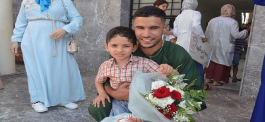 حارس عرين الأسود يطلع بالناظور على طرق اشتغال جمعية أيمن للتوحد 