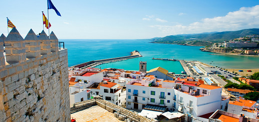 أوراق الإقامة تغري رجال الأعمال المغاربة بإقتناء العقار بإسبانيا 