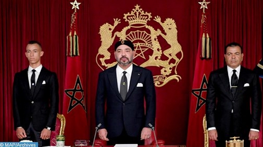 الملك: أتألم شخصيا ما دامت فئة من المغاربة لا زالت تعاني الفقر والحرمان المادي الملك: أتألم شخصيا ما دامت فئة من المغاربة لا زالت تعاني الفقر والحرمان المادي