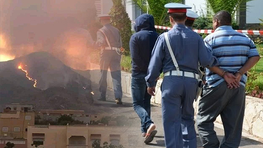 توقيف شخصين يشتغلان في الرعي يشتبه بتورطهما في إندلاع حريق غابة إفرني توقيف شخصين يشتغلان في الرعي يشتبه بتورطهما في إندلاع حريق غابة إفرني