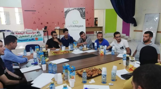 شباب بالحسيمة يقاربون موضوع النهوض بقطاع التعليم شباب بالحسيمة يقاربون موضوع النهوض بقطاع التعليم