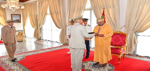 الملك محمد السادس يستقبل المفتش العام للقوات المسلحة الملكية بالحسيمة