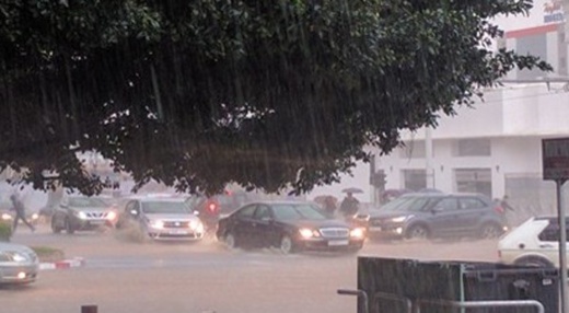 زخات رعدية قوية مصحوبة بالبرَد الجمعة بعدد من أقاليم المملكة.. ويوم الأحد بالريف والمنطقة الشرقية زخات رعدية قوية مصحوبة بالبرَد الجمعة بعدد من أقاليم المملكة.. ويوم الأحد بالريف والمنطقة الشرقية