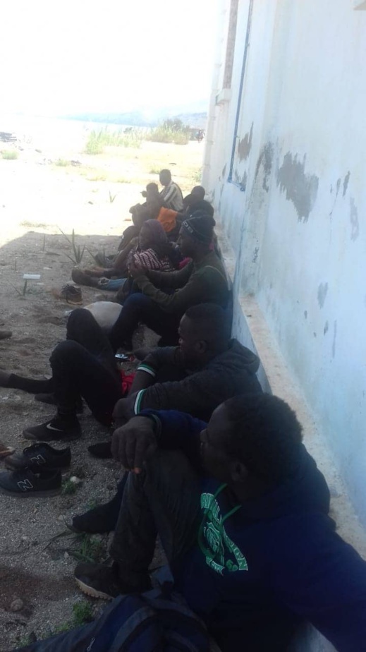 تزاغين.. توقيف 52 مرشحا للهجرة السرية بينهم 5 نساء كانوا يستعدون للهجرة على متن قارب مطاطي تزاغين.. توقيف 52 مرشحا للهجرة السرية بينهم 5 نساء كانوا يستعدون للهجرة على متن قارب مطاطي