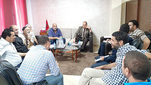 مجلس جماعة ميضار يتدارس مع بائعي السمك بالسوق البلدي ملفهم المطلبي مجلس جماعة ميضار يتدارس مع بائعي السمك بالسوق البلدي ملفهم المطلبي