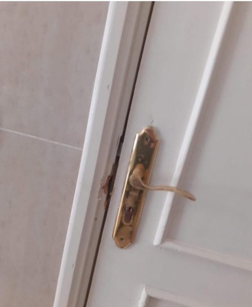 ساكنة حي الوحدة بسلوان تستفيق على وقع سرقة منزل مهاجر مقيم بالديار الأوروبية ساكنة حي الوحدة بسلوان تستفيق على وقع سرقة منزل مهاجر مقيم بالديار الأوروبية