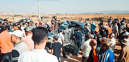 فاجعة.. مصرع شخص وجرح آخر في حادث تصادم بين حافلة لنقل المسافرين وسيارة نفعية بجماعة بني وكيل فاجعة.. مصرع شخص وجرح آخر في حادث تصادم بين حافلة لنقل المسافرين وسيارة نفعية بجماعة بني وكيل