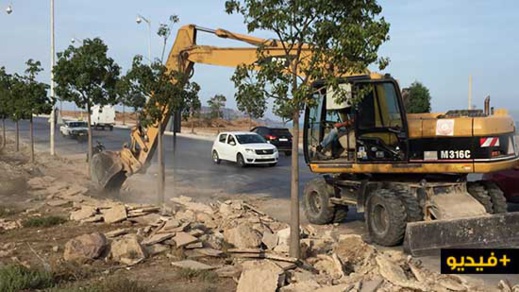 مارتشيكا تستمر في أشغال تهيئة الكورنيش من اجل ربطه بترقاع مارتشيكا تستمر في أشغال تهيئة الكورنيش من اجل ربطه بترقاع