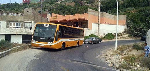 طلبة فرخانة يراسلون عامل الناظور من أجل تعزيز أسطول النقل الجامعي بحافلة ثانية طلبة فرخانة يراسلون عامل الناظور من أجل تعزيز أسطول النقل الجامعي بحافلة ثانية