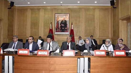 مجلس جهة الشرق يصادق على مشروع ميزانية 2020 ومشاريع تهم السياحة والنقل البحري والتكوين المهني بالإجماع مجلس جهة الشرق يصادق على مشروع ميزانية 2020 ومشاريع تهم السياحة والنقل البحري والتكوين المهني بالإجماع