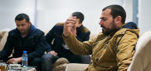 ناصر الزفزافي و5 من رفاقه: نتعرض للتعذيب والترهيب النفسيين داخل السجن