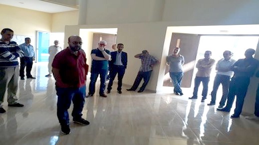 اعتداء على موظفة داخل جماعة ميضار يتسبب في إضراب للموظفين عن العمل اعتداء على موظفة داخل جماعة ميضار يتسبب في إضراب للموظفين عن العمل