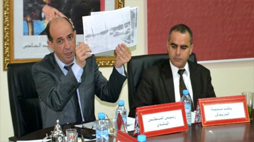 بعد الانتخابات التكميلية.. رئيس مجلس بلدية الدريوش يعقد لقاء مع أعضاء المجلس لهذا السبب بعد الانتخابات التكميلية.. رئيس مجلس بلدية الدريوش يعقد لقاء مع أعضاء المجلس لهذا السبب