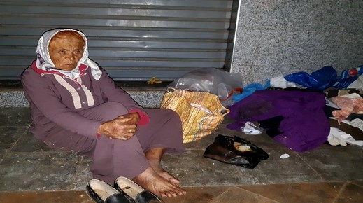 العثور على مسنة مجهولة الهوية بحي لعري نالشيخ ونداء لمن تعرف عليها إخبار عائلتها