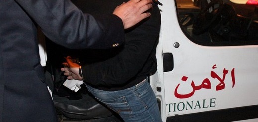 نصف قرن سجنا لمتهمين أوهما شخصا على مساعدته في الوصول إلى إسبانيا نصف قرن سجنا لمتهمين أوهما شخصا على مساعدته في الوصول إلى إسبانيا