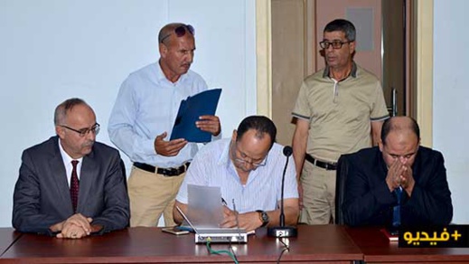 للمرة الثانية.. تأجيل دورة بلدية الناظور لغياب النصاب القانوني وهذا تاريخ انعقادها بمن حضر للمرة الثانية.. تأجيل دورة بلدية الناظور لغياب النصاب القانوني وهذا تاريخ انعقادها بمن حضر