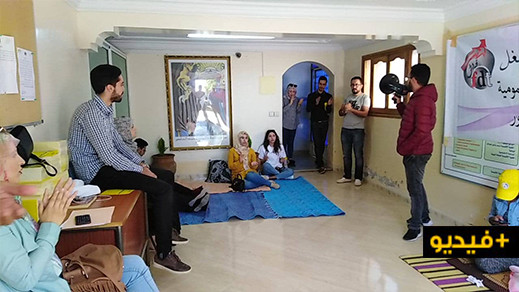 الشغيلة الصحية بإقليم الدريوش تعتصم داخل مندوبية الصحة للمطالبة بتحقيق ملفها المطلبي الشغيلة الصحية بإقليم الدريوش تعتصم داخل مندوبية الصحة للمطالبة بتحقيق ملفها المطلبي